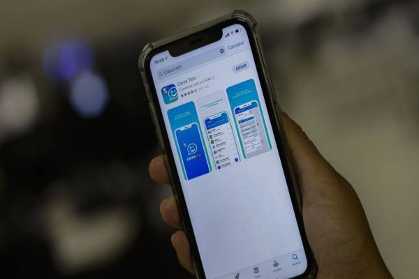 Nascidos em agosto podem atualizar dados no Caixa Tem
