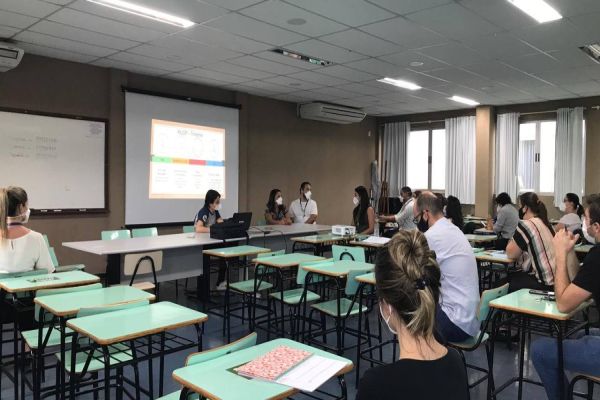 Huop recebe visita da Coren-PR e discute dificuldades durante o combate da Covid-19