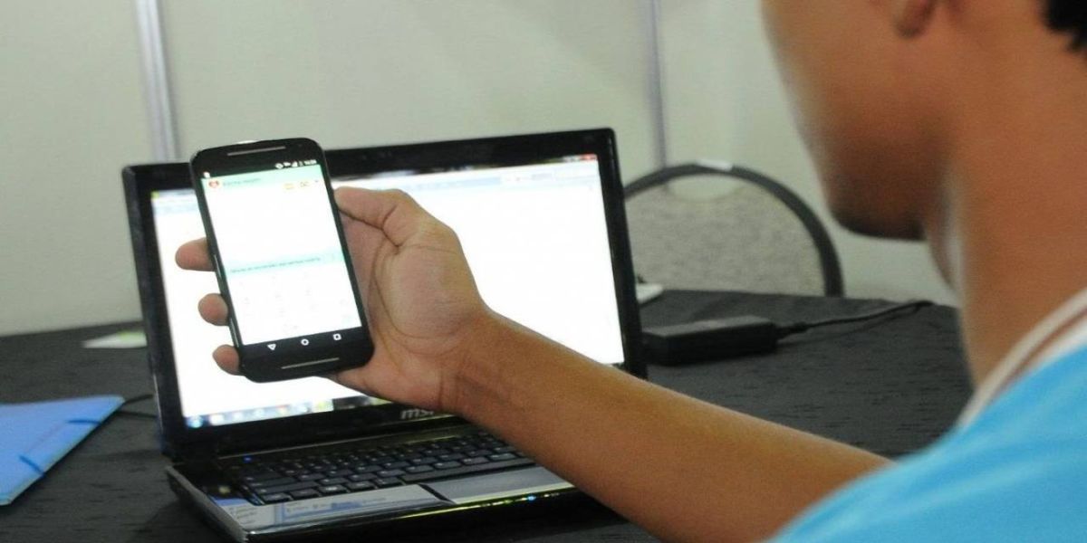 Professora Liliam pede internet gratuita a alunos e professores: “política necessária”