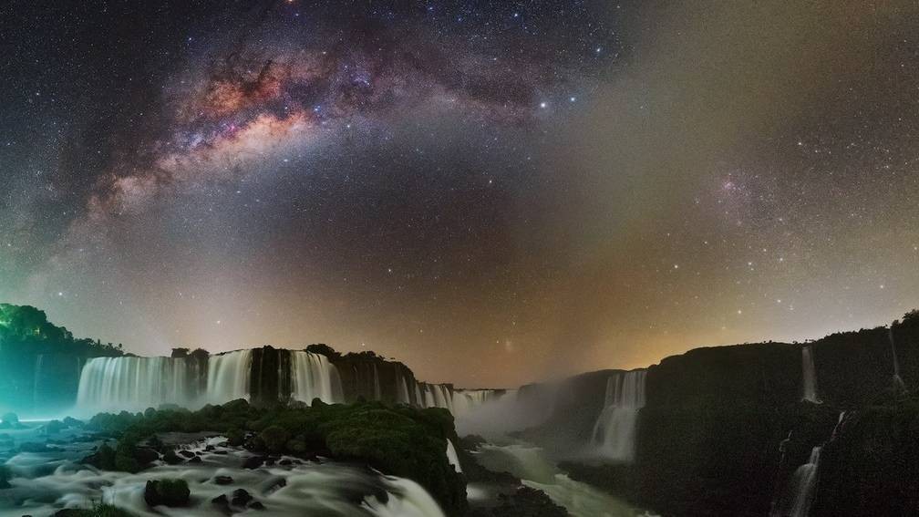 Parque Nacional do Iguaçu divulga fotos do céu estrelado nas Cataratas do Iguaçu
