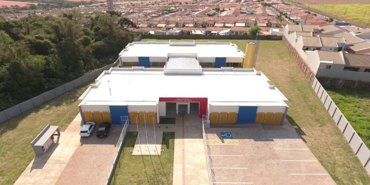 Paranhos assina processo para contratar vagas na rede privada de ensino