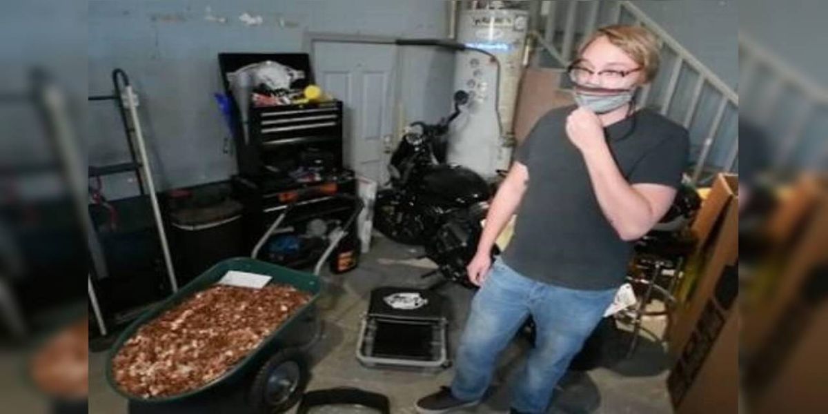 Mecânico que recebeu último pagamento com moedas de 1 centavo finalmente troca o dinheiro