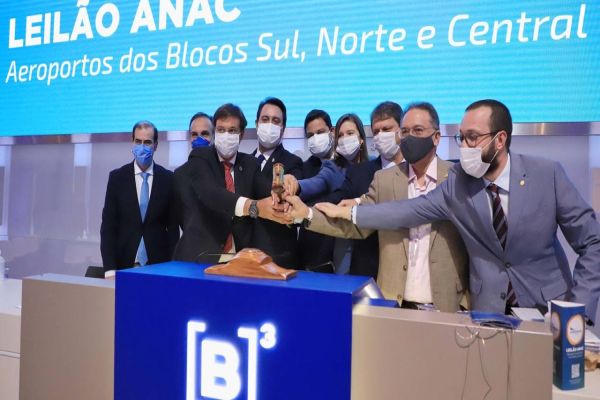 Afonso Pena e outros três aeroportos do Paraná passam à concessão privada