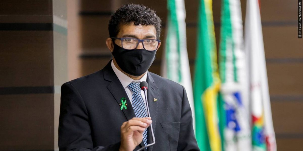 Josias de Souza pede dados sobre competições oficiais e verbas para esporte