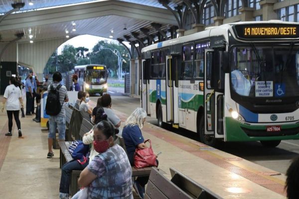 Transporte de idosos acima de 65 anos é liberado com restrições em Cascavel