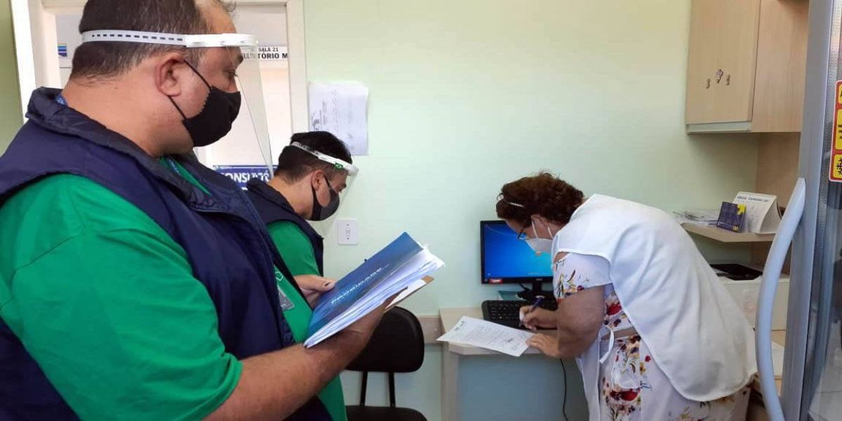 CGE volta à estrada para verificar distribuição de vacinas e merenda escolar