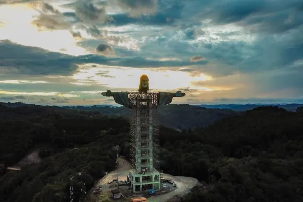 Foto relacionada a notícia: Cidade no Sul do Brasil terá estátua de Cristo maior que a do Rio