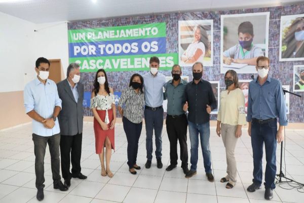 Imagem referente a notícia: Começam as ações de estudo científico sobre o comportamento do vírus da Covid-19 em Cascavel