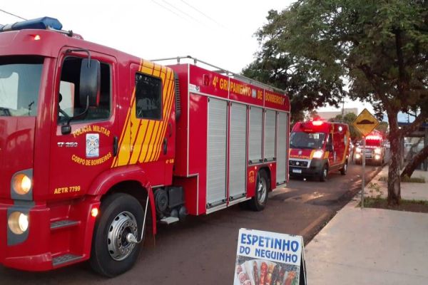 Imagem referente a notícia: Duas pessoas ficam feridas após serem atropeladas na Rua Jacarezinho em Cascavel