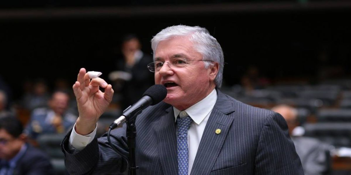 Valdir Rossoni deve assumir a vaga deixada por Schiavinato na Câmara