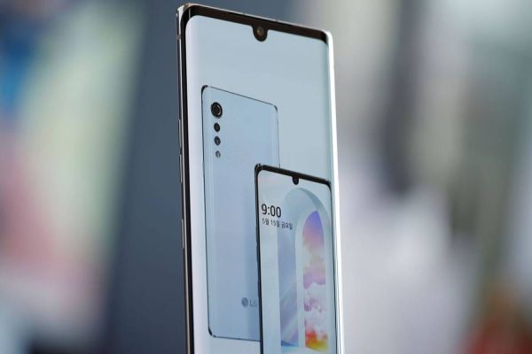 Funcionários da LG entram em greve por manutenção de empregos