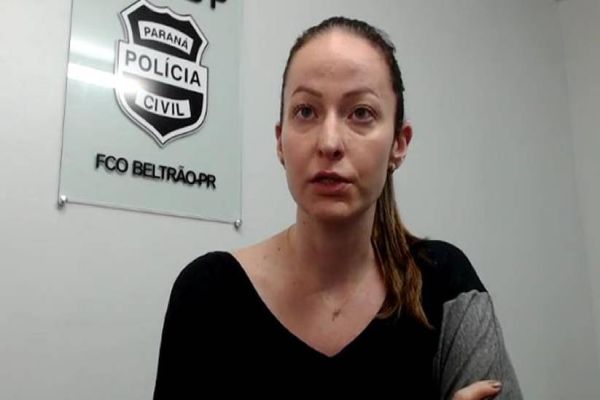 Imagem referente a notícia: Delegada fala sobre caso de mulher que foi carregada sobre capô de veículo em Beltrão