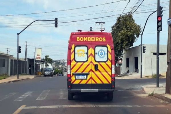 Jovem de 20 anos é baleado acidentalmente na perna no Conjunto Riviera