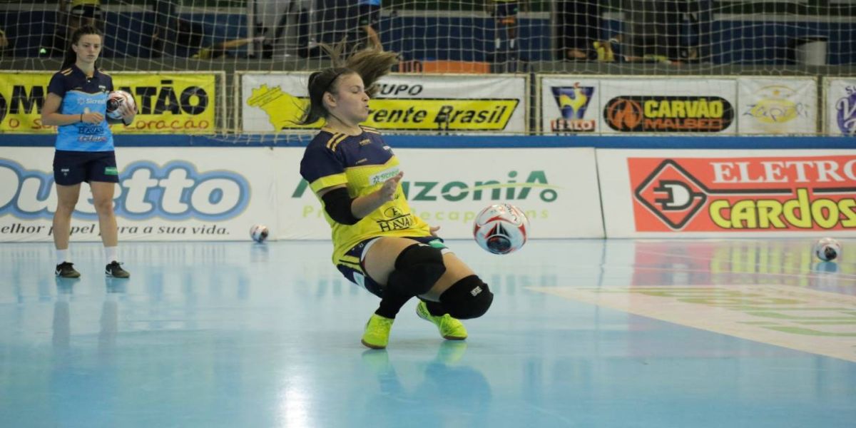 Stein Cascavel Futsal anuncia Vivi Reis para a temporada 2021