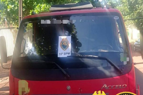 Homem é preso pela PM de Guaíra com caminhão furtado em Cascavel