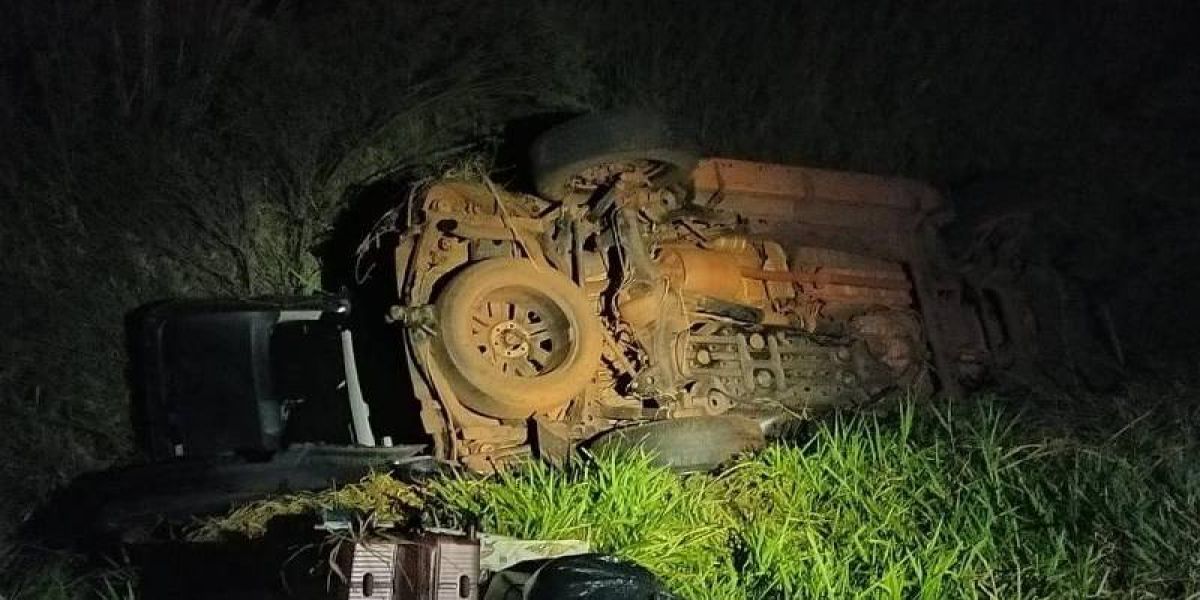 Grave acidente envolve três veículos na BR-467 em Toledo