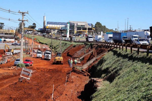 Obras no Trevo Cataratas avançam e se aproximam da etapa de desvio do tráfego
