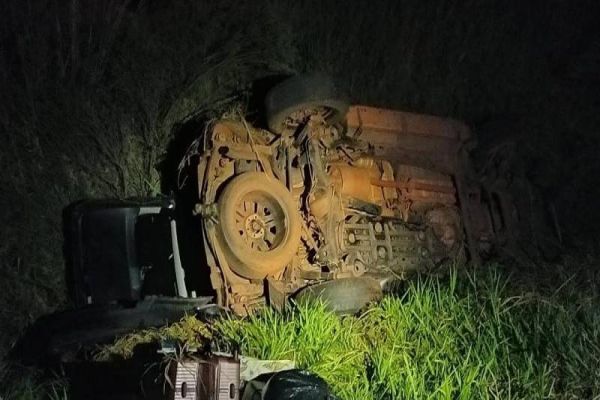 Grave acidente envolve três veículos na BR-467 em Toledo