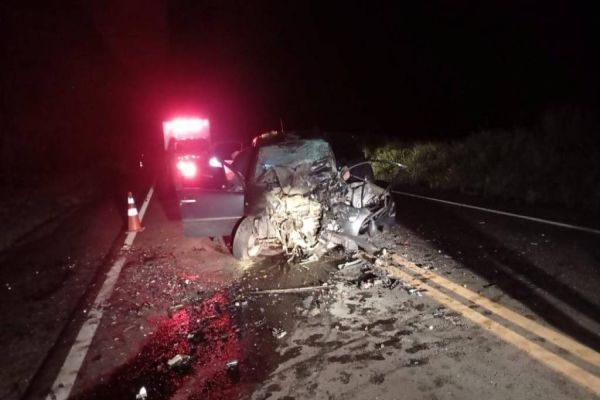 Gravíssimo acidente entre Guaíra e Terra Roxa deixa três mortos na BR-272