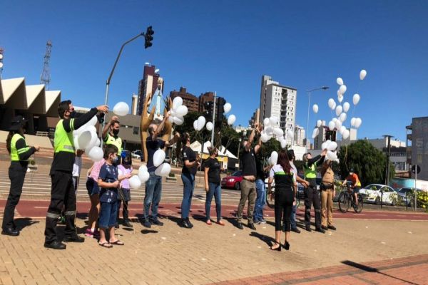 Dia da Paz no Trânsito é celebrado no centro de Cascavel