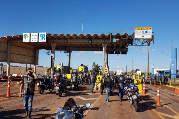 Mais de 200 motociclistas participam de motociata em prol do "Pedágio Zero" no Oeste