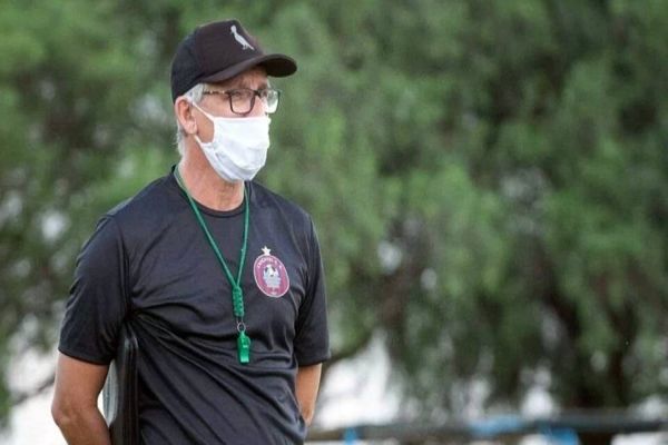 Técnico Luis Carlos Cruz deixa o Cascavel CR após acusação de falsificação de exames da Covid-19