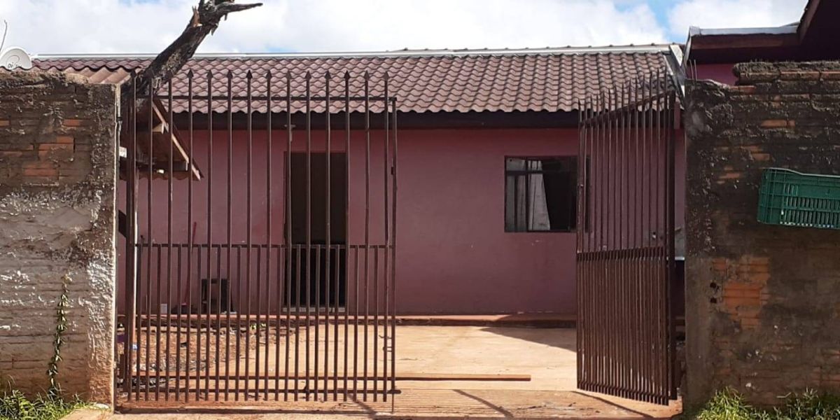 Homem é encontrado morto dentro de residência no Bairro Guarujá, em Cascavel