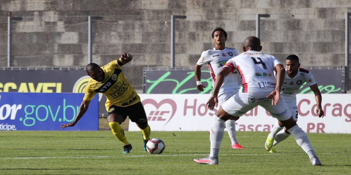 FC Cascavel perde seis pontos e é multado após escalação irregular de jogador
