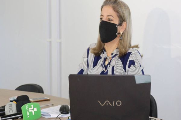 Imagem referente a notícia: Educação divulga cronograma de retorno das aulas presenciais