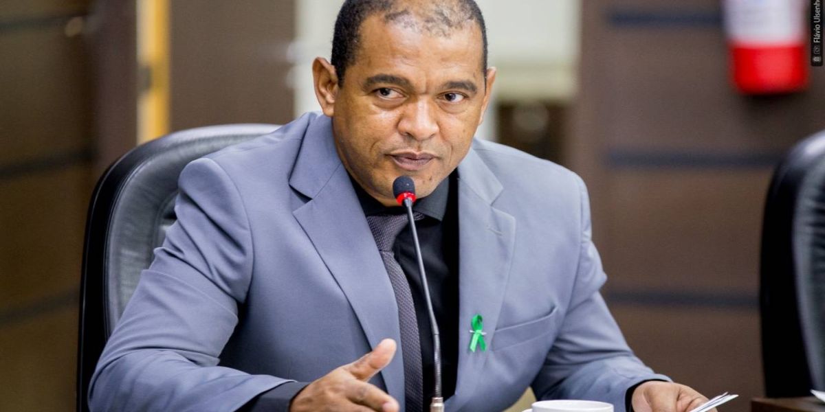 Madril questiona se Prefeitura entrou com ação regressiva contra guardas agressores