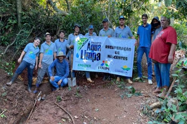 Parceria entre Secretaria de Des. Econômico e Social trará água encanada para morador do Ouro Verde