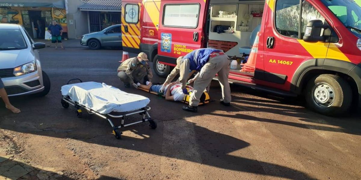 Motociclista fica ferido após colisão de trânsito no Bairro Periolo, em Cascavel