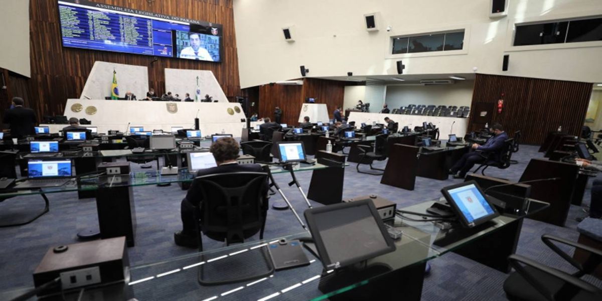 Segue a sanção o projeto que cria o auxílio emergencial para microempresas e microempreendedores