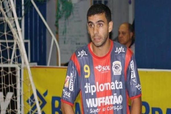 Fenômeno do Cascavel Futsal, Aladinho inicia hoje sua luta contra o câncer