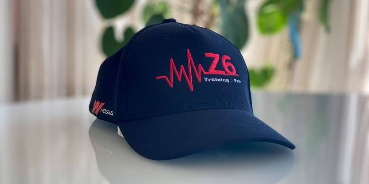 Equipe de ciclismo promove venda de bonés para arrecadar fundos e participar de campeonato