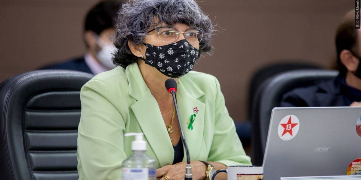 Professora Liliam indica que é necessária a criação de cargo de Merendeiro(a)