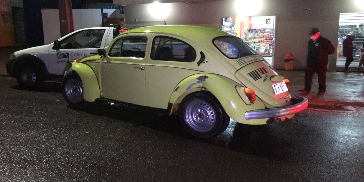 Três veículos se envolvem em colisão de trânsito no Bairro Universitário