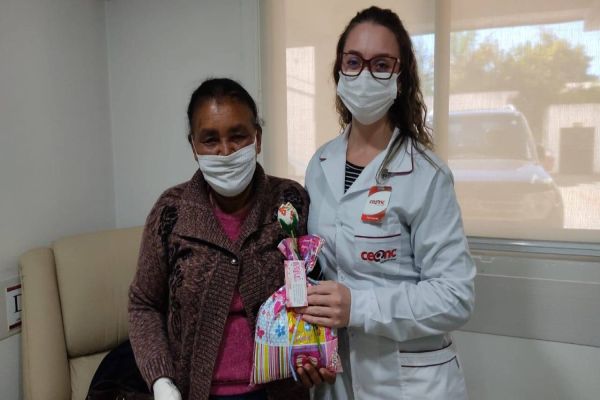 Dia das Mães é lembrado com carinho nas unidades do CEONC Hospital do Câncer