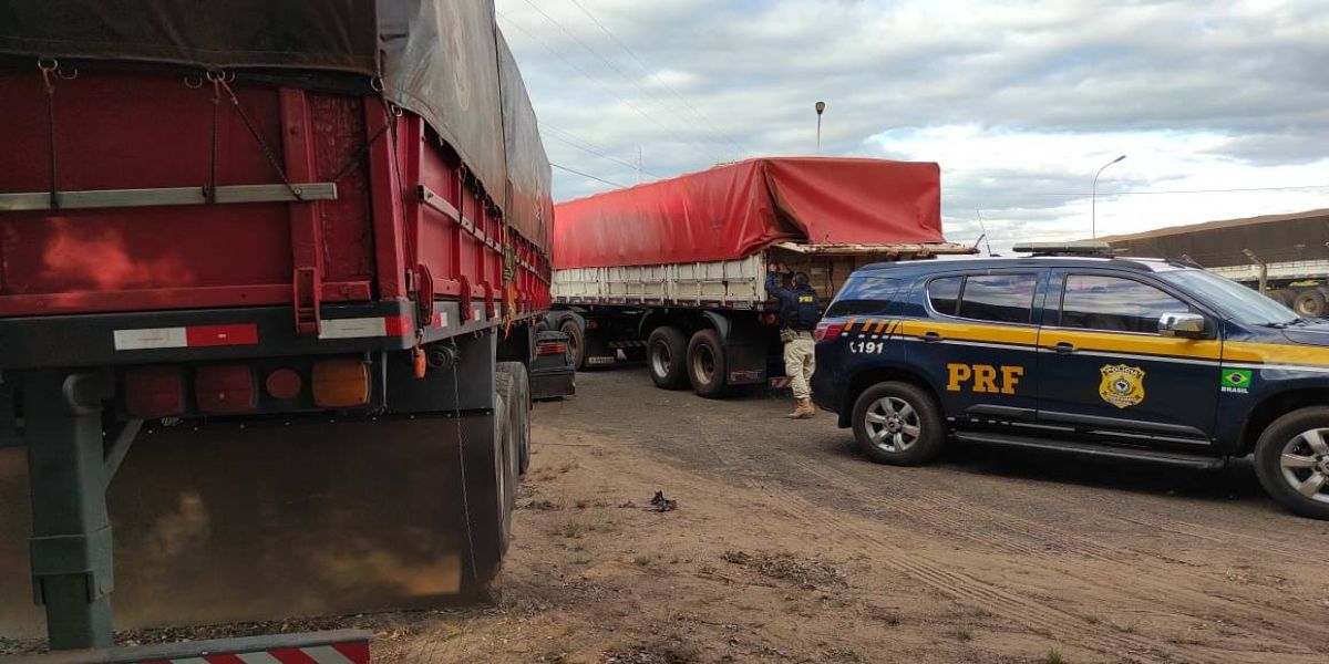 PRF apreende R$ 5,5 milhões em cigarros contrabandeados em Alto Paraíso