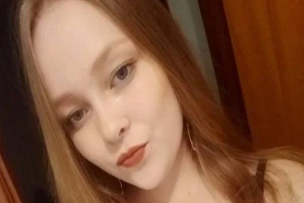 Em carta, vizinho pede a jovem para deixar de usar ‘roupas vulgares’