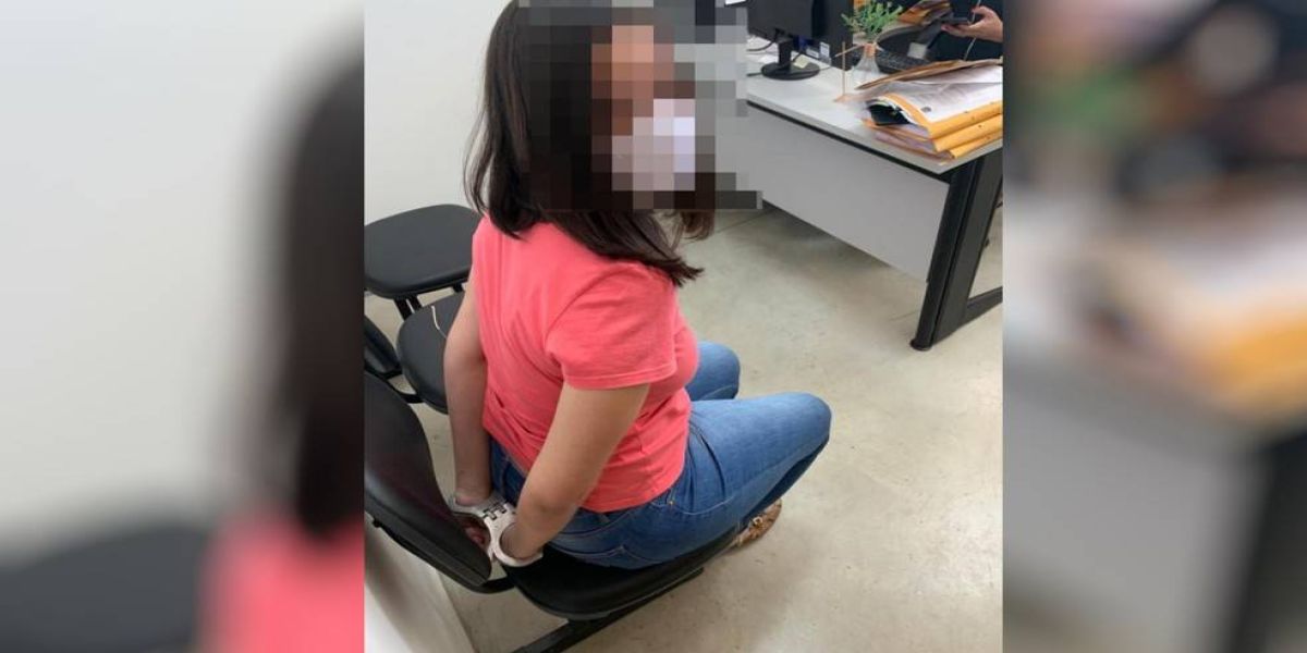 Mãe diz à polícia que ateou fogo e matou bebê por ‘vergonha’ de ter a gravidez descoberta