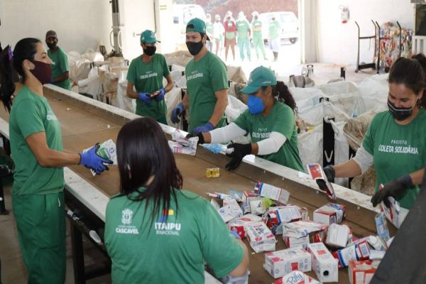 Meio Ambiente: prefeito e comitiva do Sudoeste conhece logística dos ecopontos