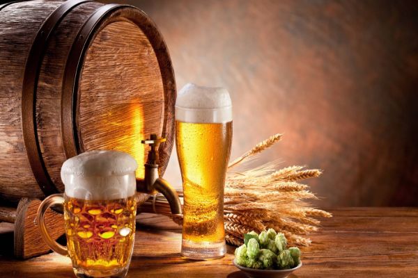 Núcleo da Acic divulga cervejas especiais e arrecada fundos para ação social