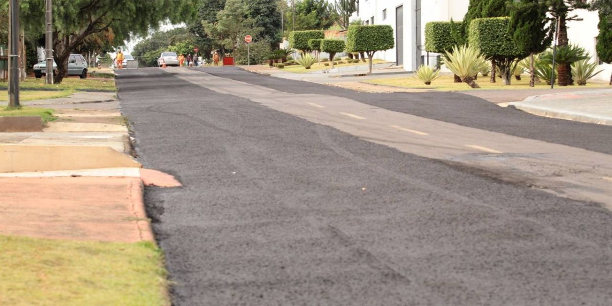 Secretaria de Obras inicia micro revestimento asfáltico na Rua General Osório
