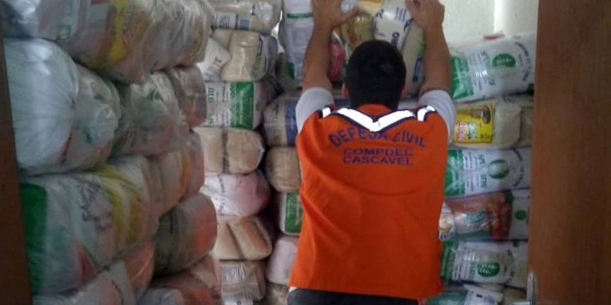 Defesa Civil de Cascavel já repassou mais de 4,3 mil cestas básicas à Assistência Social