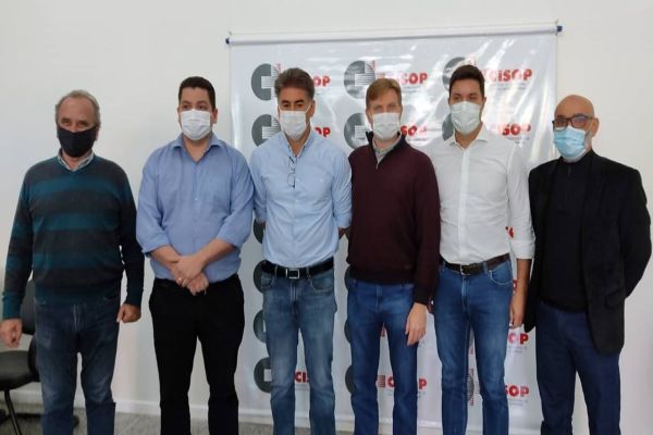 Guto Silva visita obras do novo Cisop em Cascavel