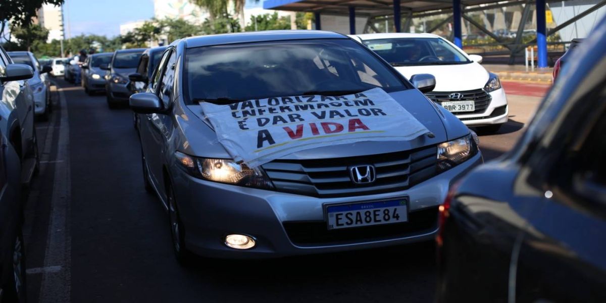 Profissionais de Enfermagem de Cascavel realizam mobilização em prol do piso salarial nacional