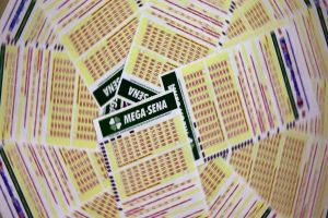 Imagem referente à notícia: Mega-Sena acumula, e próximo concurso deve pagar R$ 40 milhões