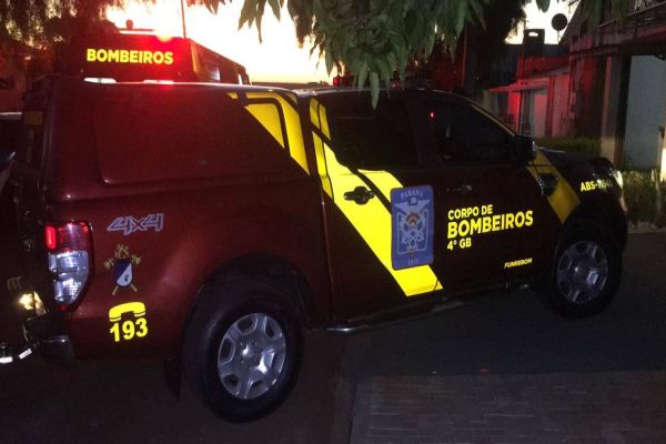 Imagem referente a notícia: Mulher é esfaqueada no Bairro Esmeralda