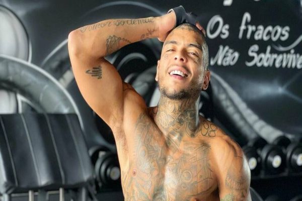Imagem referente a notícia: MC Kevin morre no Rio após cair do 5º andar de hotel na Barra da Tijuca